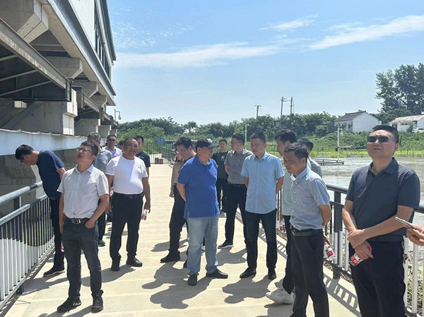 莊臺(tái)漫水閘除險(xiǎn)加固及毛港排澇站更新改造工程順利通過竣工驗(yàn)收 (3)_副本.jpg